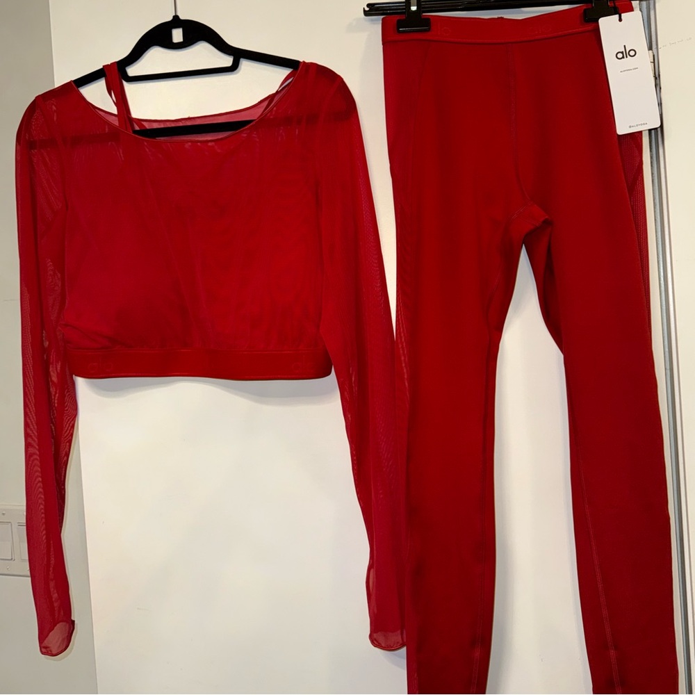 ALO Yoga Classic Red Airlift Ballet Dream Top + Legging
